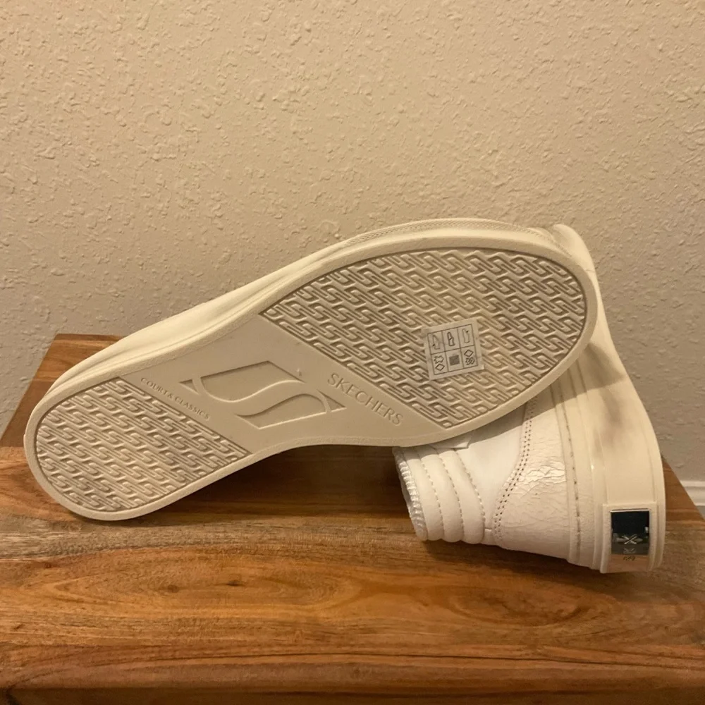 NEW “Dirty By Design” SKECHERS COURT & CLASSIC SKX WHITE AND METALL PINK SZ 7.5